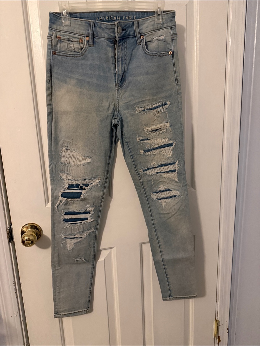 American Eagle Outfitters Light Blue Distressed Women's Jeans